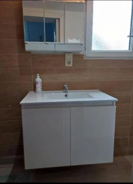 Homestay Chambre Confortable Lit Double Schaarbeek 1Ere Etage Cle Normal Brussels